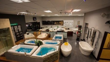 Asymmetric bathtubs: varieties, selection recommendations