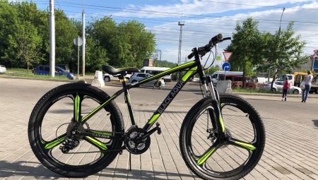 Prezentare generală a gamei de biciclete Black Aqua