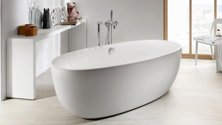 Freestanding acrylic bathtubs: shapes, sizes and selection rules
