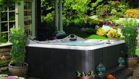 Street Jacuzzi: features and choices