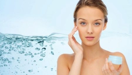Cosmetics for swimmers: types and applications