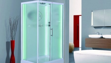 Rectangular low-shower enclosures