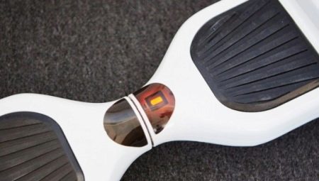 What to do if the gyro scooter beeps and the red light is on?