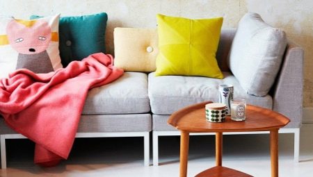 Sofa cushions in the interior