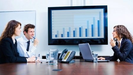 Financial Manager: Qualifications and Duties