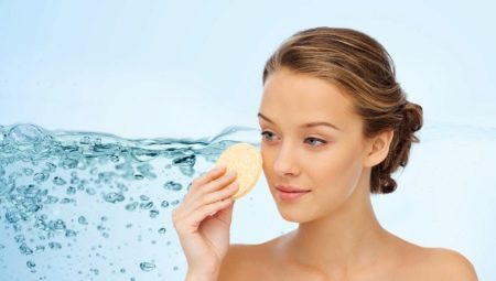 Does micellar water need to be washed off and why?