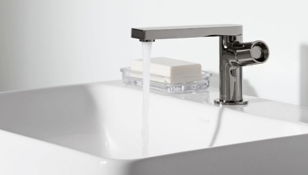 Jacob Delafon bathroom faucets: types and assortment