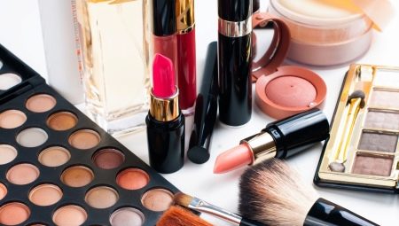 All about luxury cosmetics