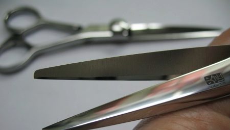 Sharpening hairdressing scissors: devices and features