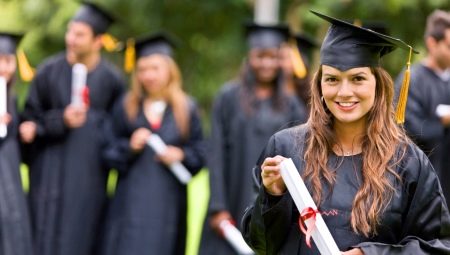 How to indicate education in the resume?