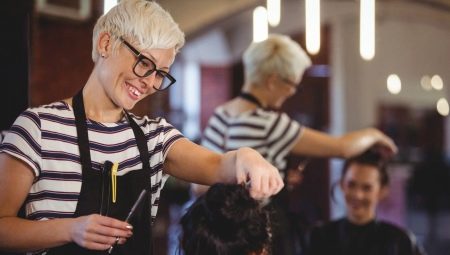 Hairdresser-stylist: features and training