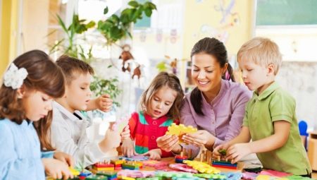 Carer: job description, requirements and responsibilities