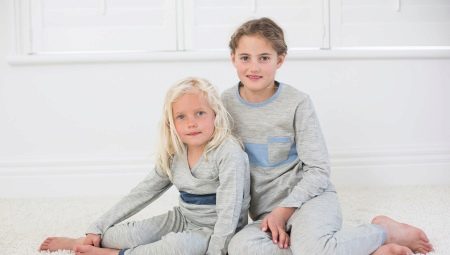 Choosing thermal underwear for girls