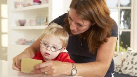 Teacher-defectologist: features, pros and cons, necessary knowledge