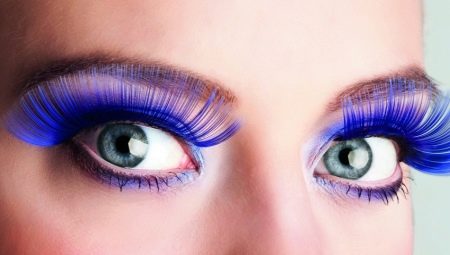 Who is it suitable for and how are extended blue eyelashes created?
