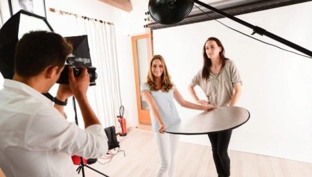 Features of work as an assistant photographer