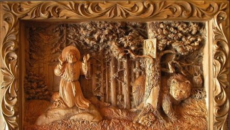 Alles über Holzschnitzereien auf der Platte