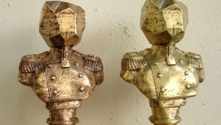 How to distinguish bronze from brass at home?