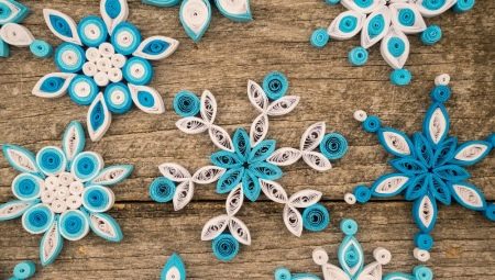 How to make snowflakes using quilling technique?