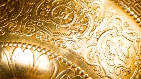 Features and composition of tompak