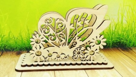 Výroba krásných držáků na ubrousky z překližky, které děláte sami