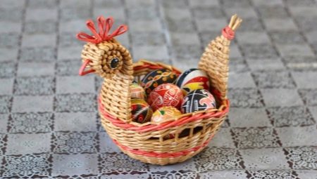 How to make chicken from newspaper tubes?