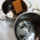 How to effectively clean a burnt stainless steel pan?
