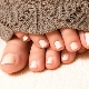 Beige pedicure: design features and original ideas