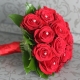 Bridal bouquet of red roses: ideas for decoration and subtleties of choice