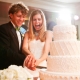 Cream wedding cake: beautiful design options and selection tips