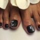 Matte pedicure - custom solutions in nail design