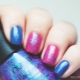 We make manicure in blue and pink colors