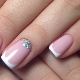 Design ideas for gentle manicure with sparkles