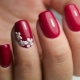 Red manicure ideas for short nails