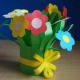 How to make a gift for mom from paper?