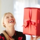 How to choose a gift for a woman?
