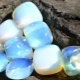 Moonstone: features, types and uses