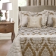Sets of curtains and bedspreads for the bedroom: what are and how to choose?