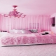 The subtleties of the design of the bedroom in pink colors