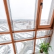 Aluminum glazing of loggias: features and types