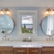 How to choose an oval mirror in the bathroom?