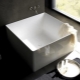 Square bathtubs: materials, sizes and choices