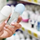 The main differences between deodorant and antiperspirant