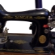 How to thread a Singer sewing machine?