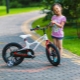 Light children's bicycles: popular models and features of choice