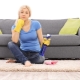 How to clean the sofa from smell at home?