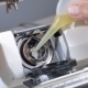 How to lubricate a sewing machine?