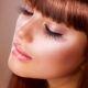 Features of the extension of silk eyelashes