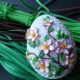 How to make quilling Easter eggs?