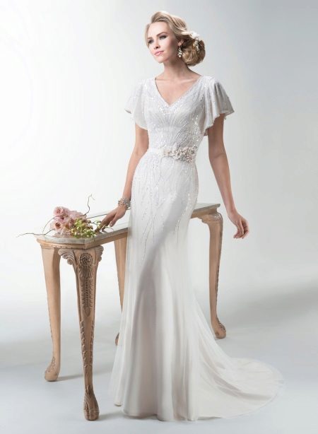 Choosing a Long Sleeve Wedding Dress